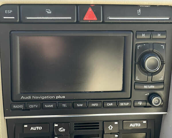 Синій Ауді А4, об'ємом двигуна 2 л та пробігом 345 тис. км за 6900 $, фото 17 на Automoto.ua