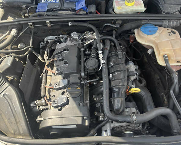 Синій Ауді А4, об'ємом двигуна 1.98 л та пробігом 300 тис. км за 7200 $, фото 17 на Automoto.ua