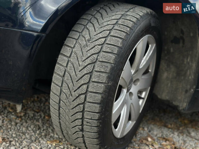 Синий Ауди А4, объемом двигателя 2 л и пробегом 206 тыс. км за 7200 $, фото 57 на Automoto.ua