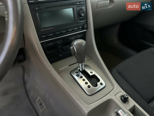 Синий Ауди А4, объемом двигателя 2 л и пробегом 206 тыс. км за 7200 $, фото 32 на Automoto.ua