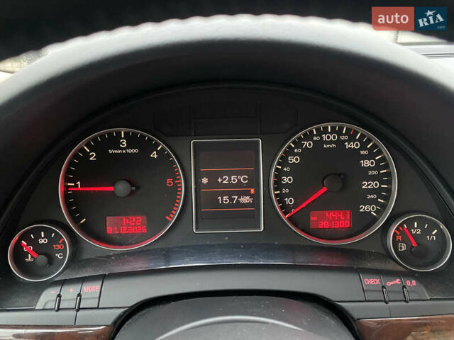 Синий Ауди А4, объемом двигателя 1.97 л и пробегом 281 тыс. км за 8000 $, фото 6 на Automoto.ua