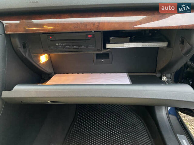 Синий Ауди А4, объемом двигателя 1.97 л и пробегом 281 тыс. км за 8000 $, фото 15 на Automoto.ua