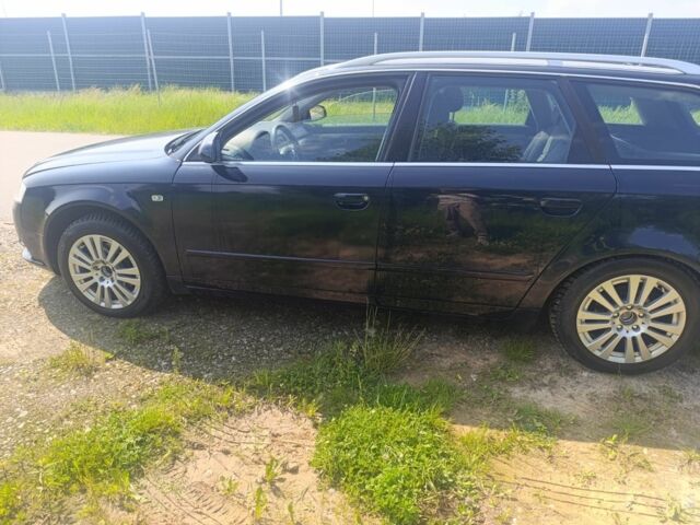 Синий Ауди А4, объемом двигателя 2 л и пробегом 300 тыс. км за 3413 $, фото 2 на Automoto.ua