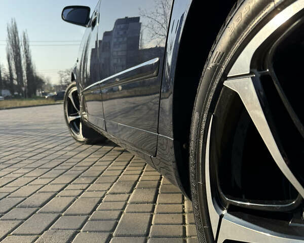 Синий Ауди А4, объемом двигателя 1.98 л и пробегом 300 тыс. км за 8000 $, фото 5 на Automoto.ua