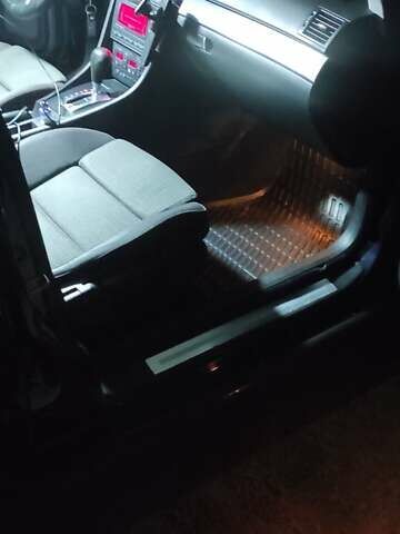 Синій Ауді А4, об'ємом двигуна 2 л та пробігом 320 тис. км за 3900 $, фото 12 на Automoto.ua