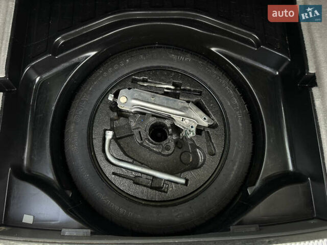 Синий Ауди А4, объемом двигателя 2 л и пробегом 206 тыс. км за 7200 $, фото 42 на Automoto.ua