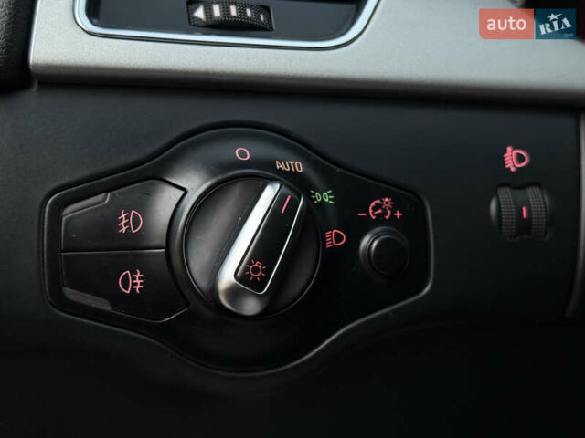 Синій Ауді А4, об'ємом двигуна 2.7 л та пробігом 296 тис. км за 7900 $, фото 24 на Automoto.ua