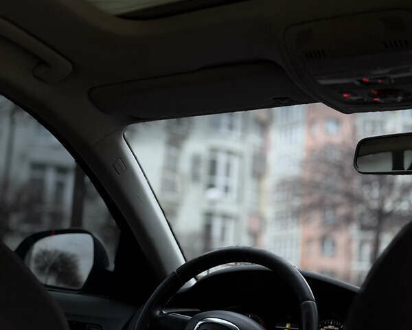 Синій Ауді А4, об'ємом двигуна 2.7 л та пробігом 296 тис. км за 7900 $, фото 30 на Automoto.ua