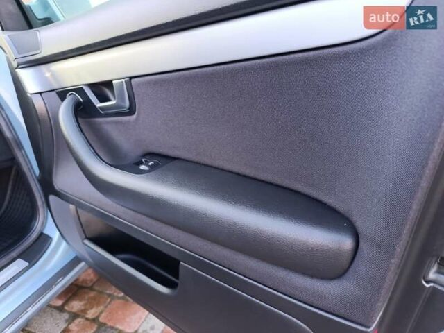 Синій Ауді А4, об'ємом двигуна 1.8 л та пробігом 194 тис. км за 7100 $, фото 59 на Automoto.ua