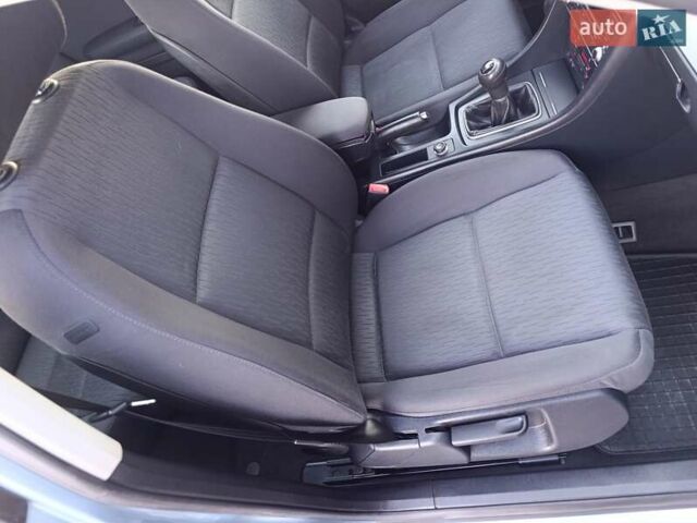 Синій Ауді А4, об'ємом двигуна 1.8 л та пробігом 194 тис. км за 7100 $, фото 73 на Automoto.ua