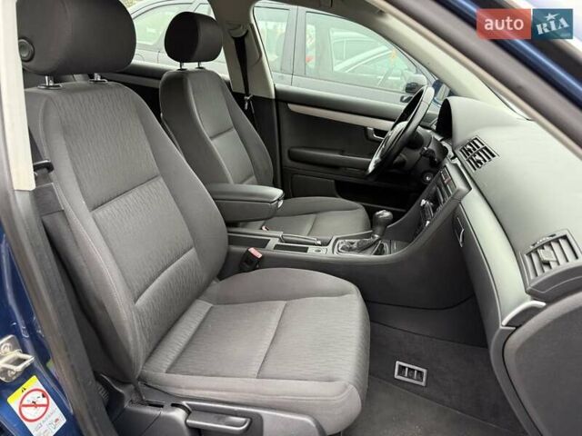 Синій Ауді А4, об'ємом двигуна 1.6 л та пробігом 247 тис. км за 7250 $, фото 45 на Automoto.ua