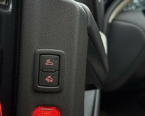 Синій Ауді А4, об'ємом двигуна 2.7 л та пробігом 296 тис. км за 7900 $, фото 21 на Automoto.ua