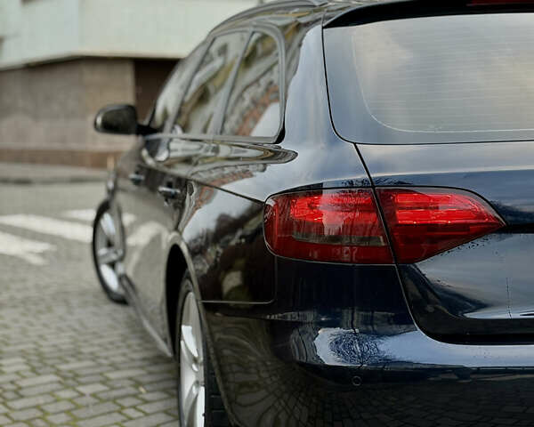 Синій Ауді А4, об'ємом двигуна 2.7 л та пробігом 296 тис. км за 7900 $, фото 5 на Automoto.ua