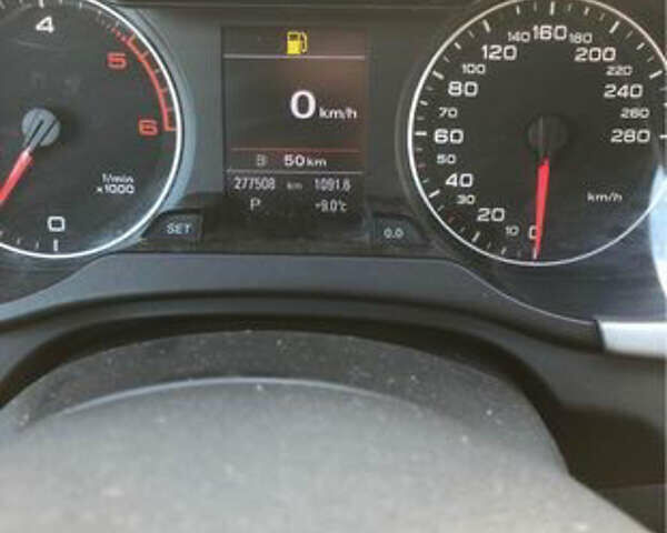 Синий Ауди А4, объемом двигателя 2.7 л и пробегом 280 тыс. км за 9500 $, фото 7 на Automoto.ua