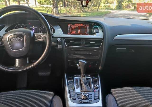 Синий Ауди А4, объемом двигателя 2.7 л и пробегом 250 тыс. км за 9000 $, фото 18 на Automoto.ua