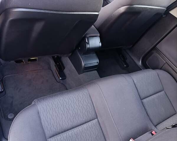 Синій Ауді А4, об'ємом двигуна 1.8 л та пробігом 194 тис. км за 7100 $, фото 74 на Automoto.ua