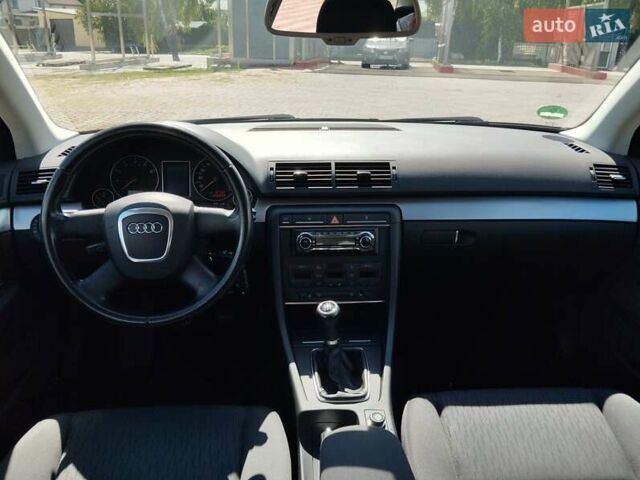 Синий Ауди А4, объемом двигателя 1.6 л и пробегом 230 тыс. км за 7600 $, фото 13 на Automoto.ua