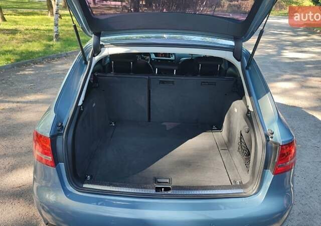 Синий Ауди А4, объемом двигателя 2.7 л и пробегом 250 тыс. км за 8850 $, фото 28 на Automoto.ua