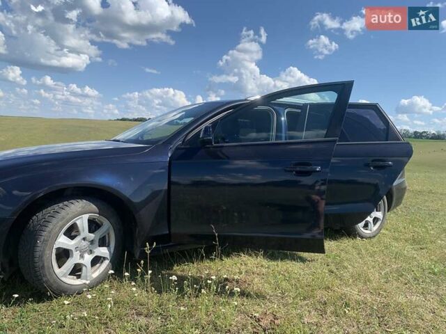 Синий Ауди А4, объемом двигателя 1.97 л и пробегом 255 тыс. км за 11400 $, фото 8 на Automoto.ua