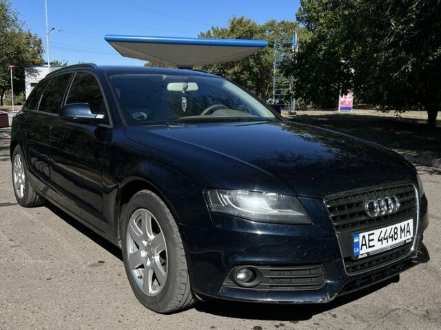 Синий Ауди А4, объемом двигателя 2 л и пробегом 420 тыс. км за 6000 $, фото 3 на Automoto.ua