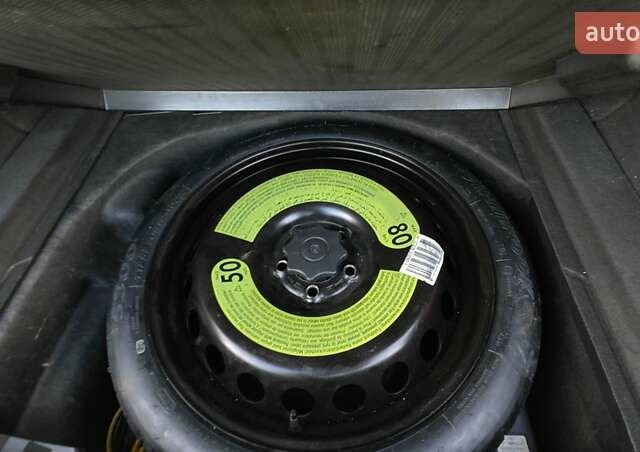 Синій Ауді А4, об'ємом двигуна 2 л та пробігом 270 тис. км за 9700 $, фото 15 на Automoto.ua