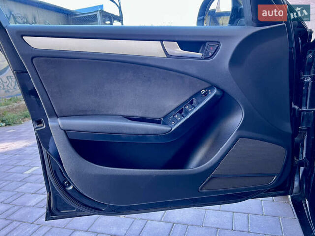 Синий Ауди А4, объемом двигателя 2 л и пробегом 242 тыс. км за 9750 $, фото 34 на Automoto.ua