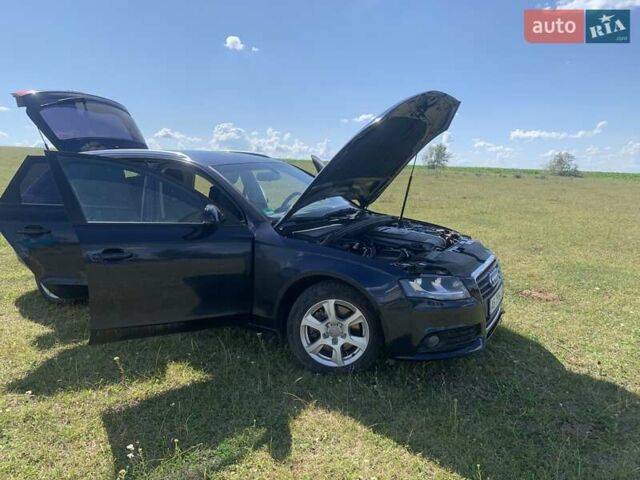 Синий Ауди А4, объемом двигателя 1.97 л и пробегом 255 тыс. км за 11400 $, фото 10 на Automoto.ua