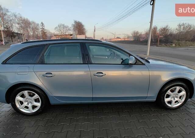 Синій Ауді А4, об'ємом двигуна 2 л та пробігом 270 тис. км за 9700 $, фото 3 на Automoto.ua