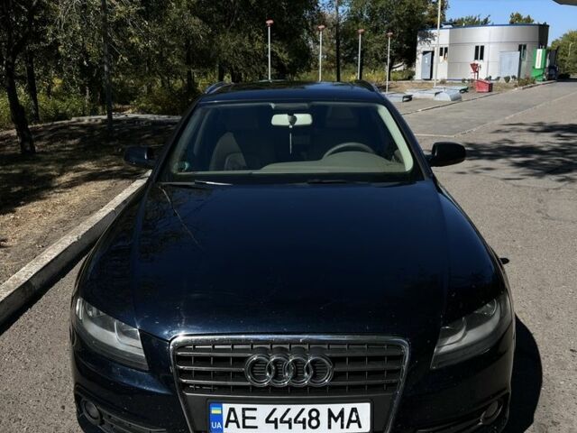 Синий Ауди А4, объемом двигателя 2 л и пробегом 420 тыс. км за 6000 $, фото 2 на Automoto.ua
