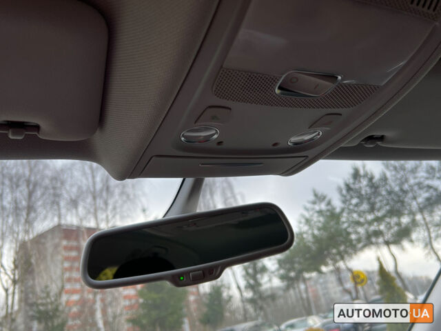 Синий Ауди А4, объемом двигателя 1.8 л и пробегом 204 тыс. км за 9400 $, фото 14 на Automoto.ua