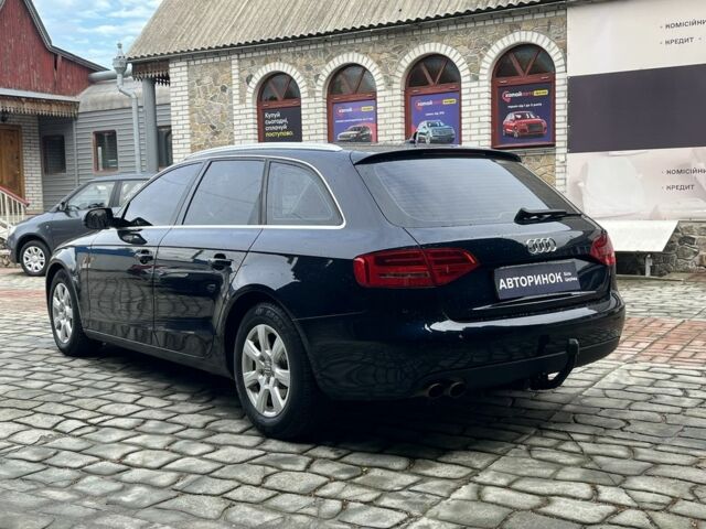 Синій Ауді А4, об'ємом двигуна 2 л та пробігом 317 тис. км за 10500 $, фото 5 на Automoto.ua