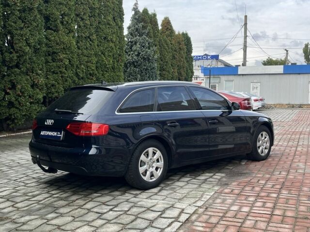 Синій Ауді А4, об'ємом двигуна 2 л та пробігом 317 тис. км за 10500 $, фото 3 на Automoto.ua