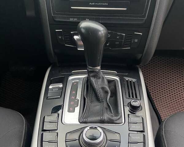 Синий Ауди А4, объемом двигателя 2 л и пробегом 275 тыс. км за 9400 $, фото 16 на Automoto.ua