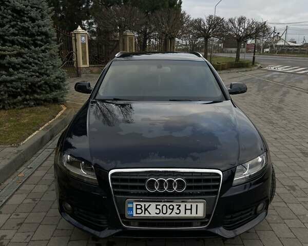 Синий Ауди А4, объемом двигателя 2 л и пробегом 275 тыс. км за 9400 $, фото 4 на Automoto.ua