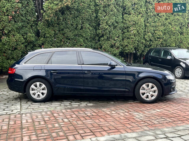 Синий Ауди А4, объемом двигателя 2 л и пробегом 317 тыс. км за 10500 $, фото 2 на Automoto.ua
