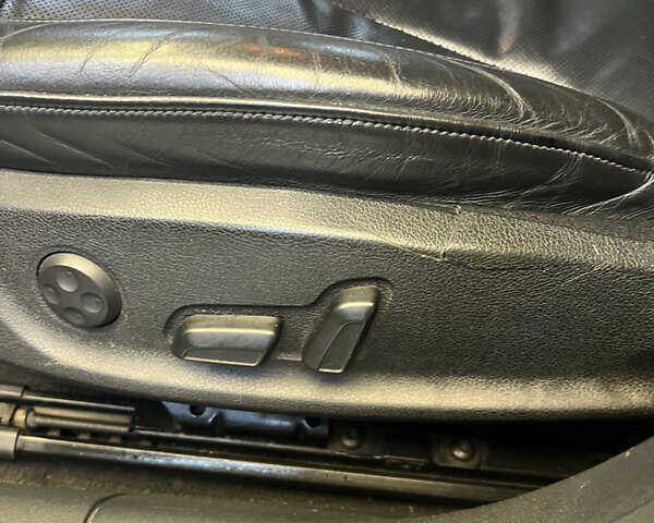 Синій Ауді А4, об'ємом двигуна 2 л та пробігом 299 тис. км за 10000 $, фото 29 на Automoto.ua