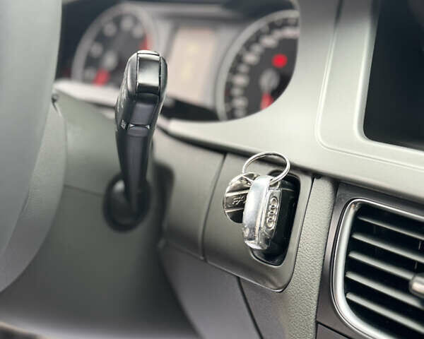 Синий Ауди А4, объемом двигателя 1.8 л и пробегом 240 тыс. км за 8750 $, фото 44 на Automoto.ua