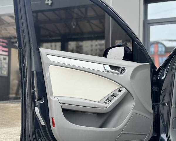 Синій Ауді А4, об'ємом двигуна 1.8 л та пробігом 240 тис. км за 8950 $, фото 38 на Automoto.ua