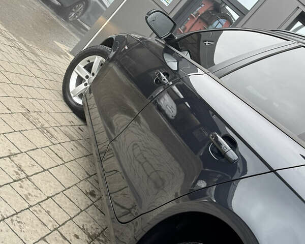 Синій Ауді А4, об'ємом двигуна 1.8 л та пробігом 240 тис. км за 8950 $, фото 35 на Automoto.ua