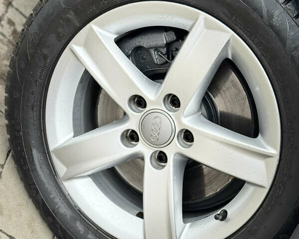 Синий Ауди А4, объемом двигателя 1.8 л и пробегом 240 тыс. км за 8750 $, фото 17 на Automoto.ua