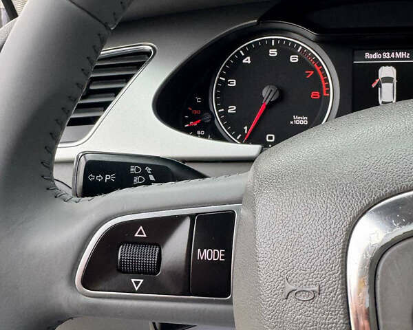 Синий Ауди А4, объемом двигателя 1.8 л и пробегом 240 тыс. км за 8800 $, фото 52 на Automoto.ua