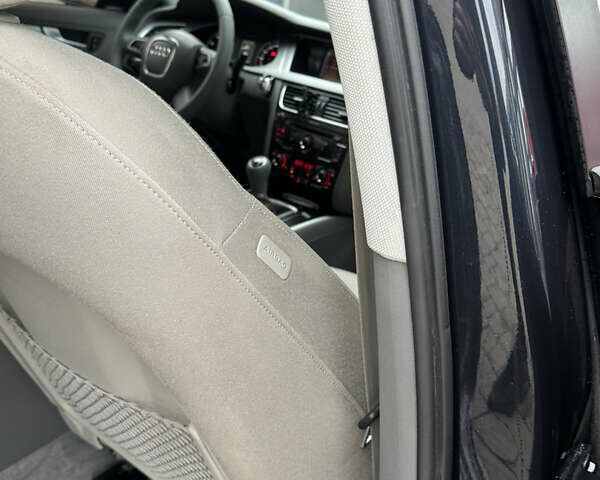 Синий Ауди А4, объемом двигателя 1.8 л и пробегом 240 тыс. км за 8750 $, фото 72 на Automoto.ua