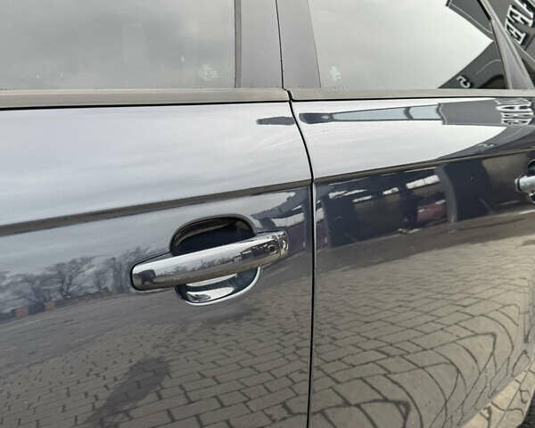 Синій Ауді А4, об'ємом двигуна 1.8 л та пробігом 240 тис. км за 8950 $, фото 13 на Automoto.ua