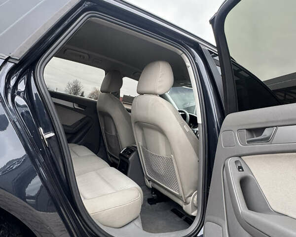 Синій Ауді А4, об'ємом двигуна 1.8 л та пробігом 240 тис. км за 8950 $, фото 70 на Automoto.ua