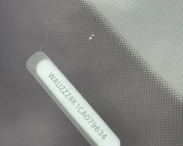 Синій Ауді А4, об'ємом двигуна 1.8 л та пробігом 240 тис. км за 8950 $, фото 15 на Automoto.ua