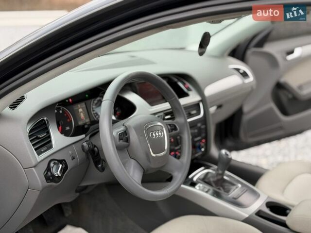 Синий Ауди А4, объемом двигателя 1.8 л и пробегом 240 тыс. км за 8999 $, фото 22 на Automoto.ua