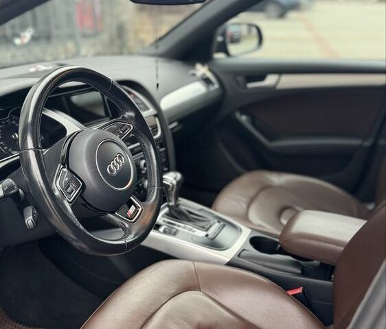 Синій Ауді А4, об'ємом двигуна 2 л та пробігом 205 тис. км за 11500 $, фото 1 на Automoto.ua