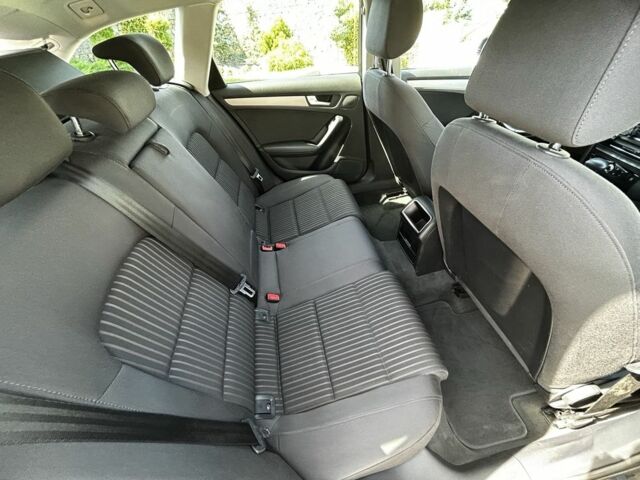 Синий Ауди А4, объемом двигателя 2 л и пробегом 270 тыс. км за 10600 $, фото 10 на Automoto.ua