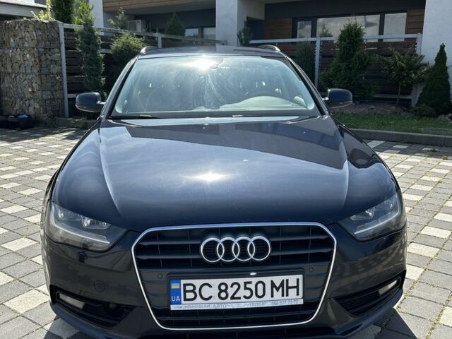 Синий Ауди А4, объемом двигателя 2 л и пробегом 270 тыс. км за 10600 $, фото 1 на Automoto.ua