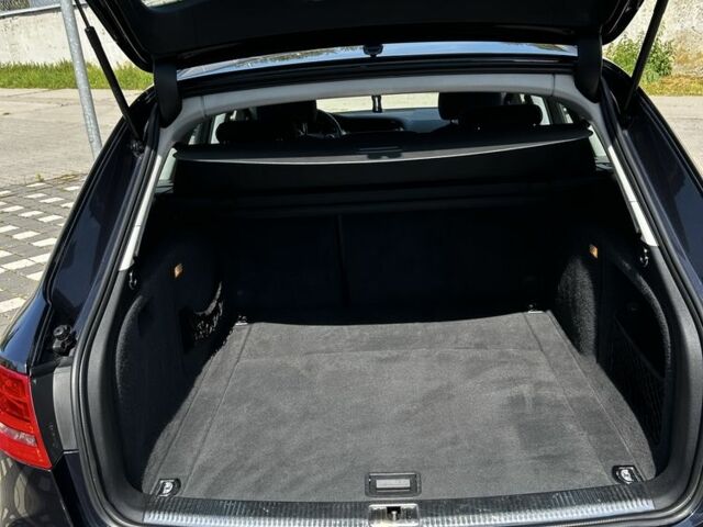 Синий Ауди А4, объемом двигателя 2 л и пробегом 270 тыс. км за 10600 $, фото 6 на Automoto.ua